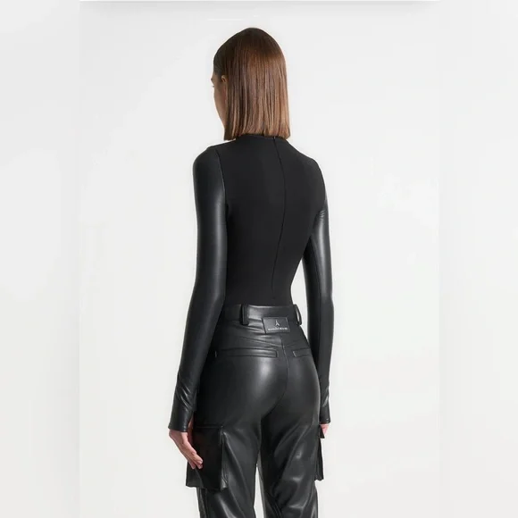 Manière De Voir Sculpted High-Neck Bodysuit – Sleek & Modern | NWOT | Size 0 - Picture 5 of 7